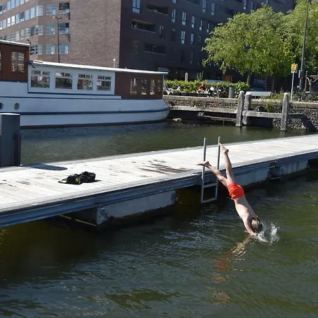 Houseboat Ms Rhy Blitz