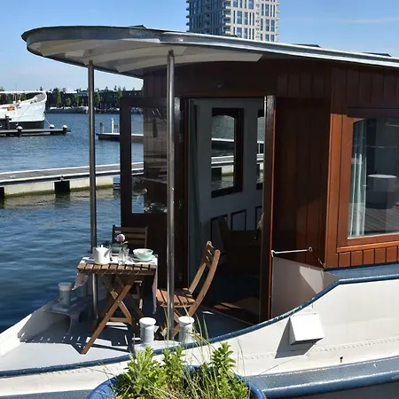 Houseboat Ms Rhy Blitz